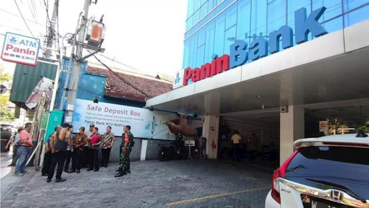 Di Tengah Isu Akuisisi, Laba PaninBank (PNBN) Jeblok 18,98%