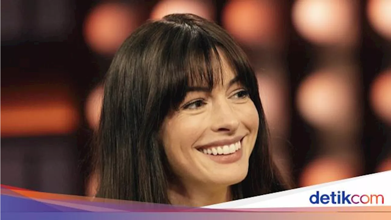 Reaksi Anne Hathaway Disebut Sering Perlakukan Tim Tak Layak