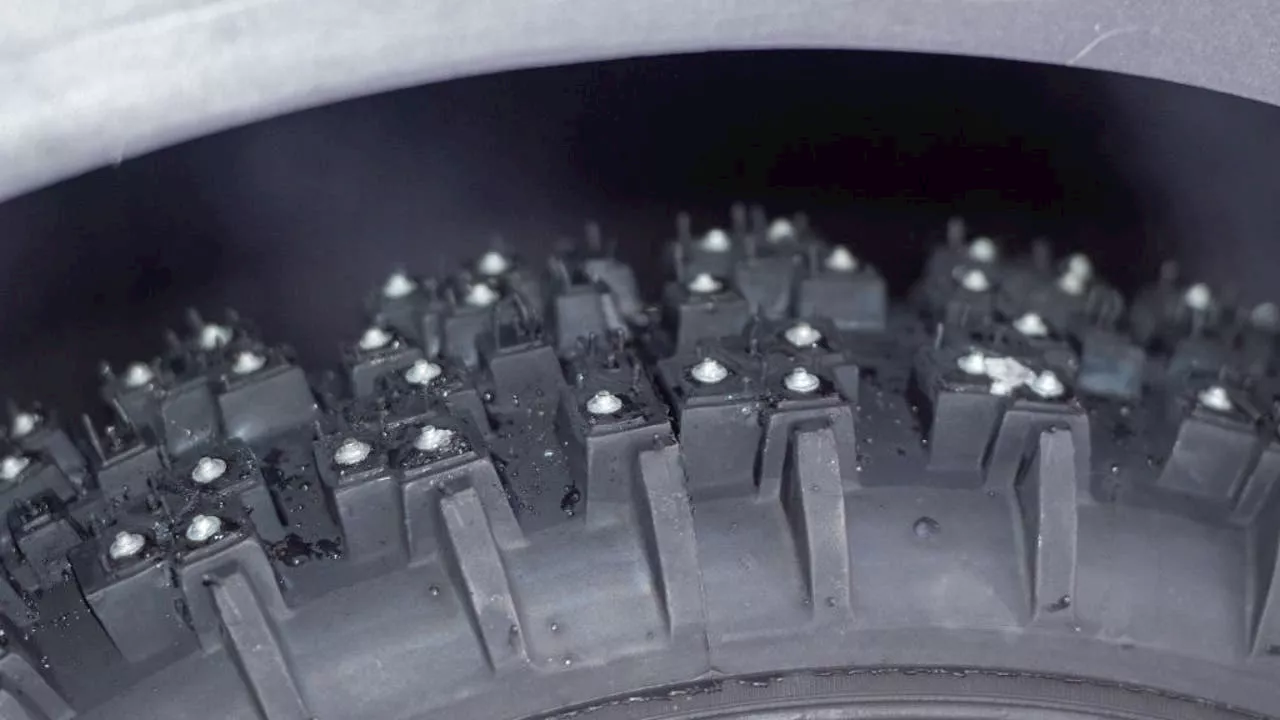 Studded tires allowed in WA starting Friday, Nov. 1: WSDOT