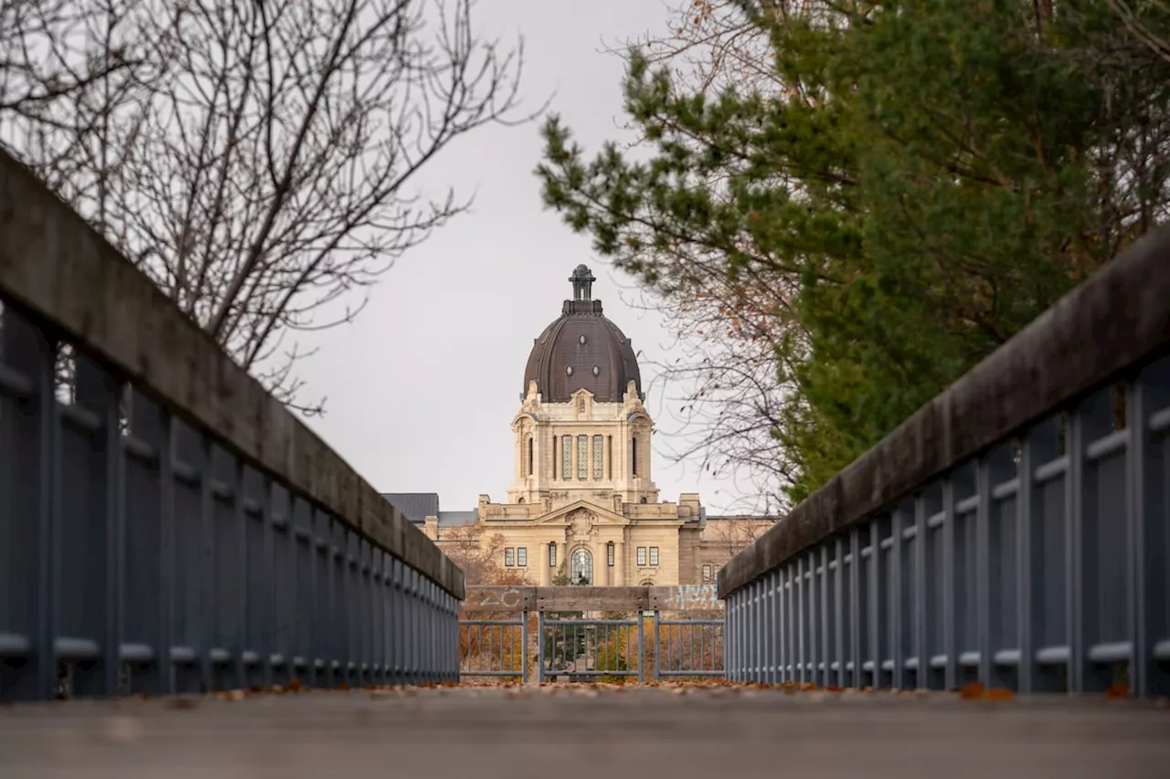 Saskatchewan residents head to the polls on election day as parties vie for power