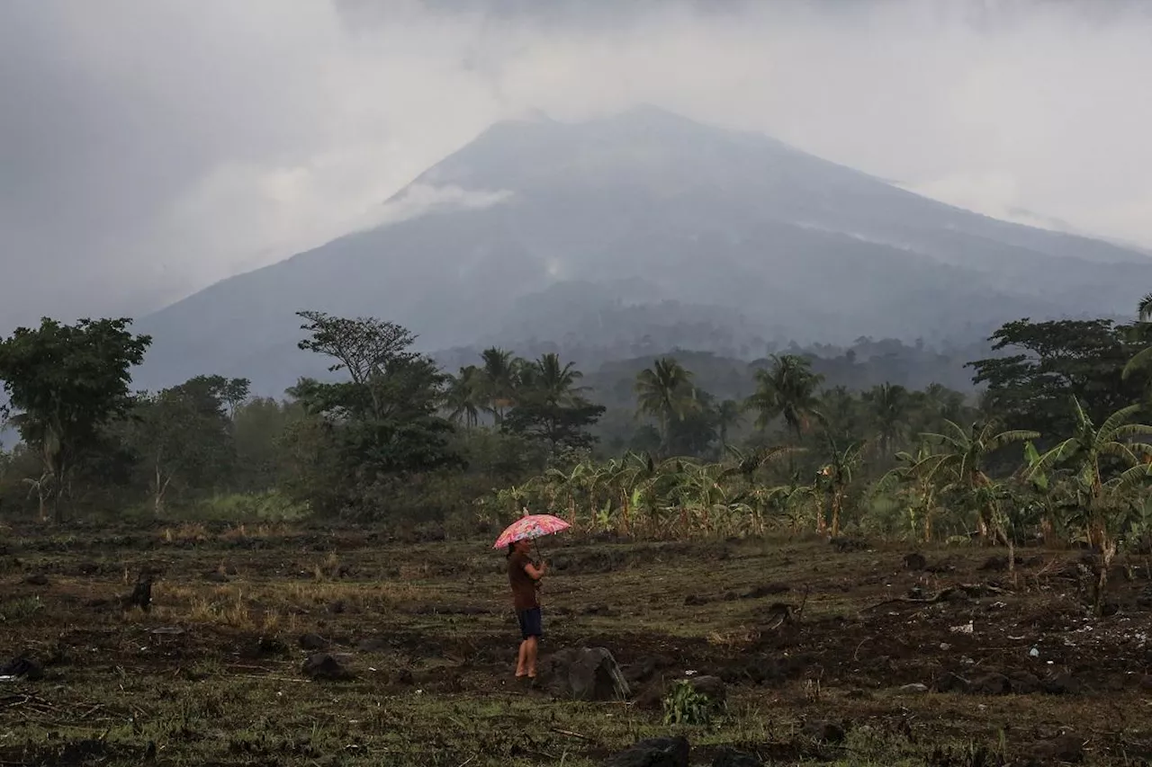 PHIVOLCS records Mount Kanlaon elevated sulfur dioxide gas flux