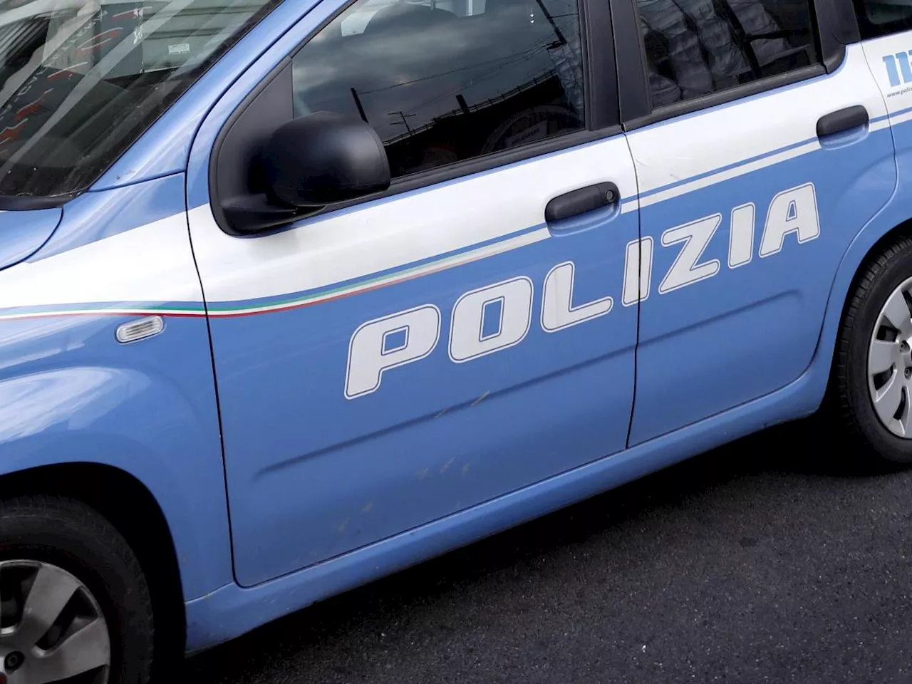 Ragazzina di 14 anni violentata da un 40enne alla fermata del bus