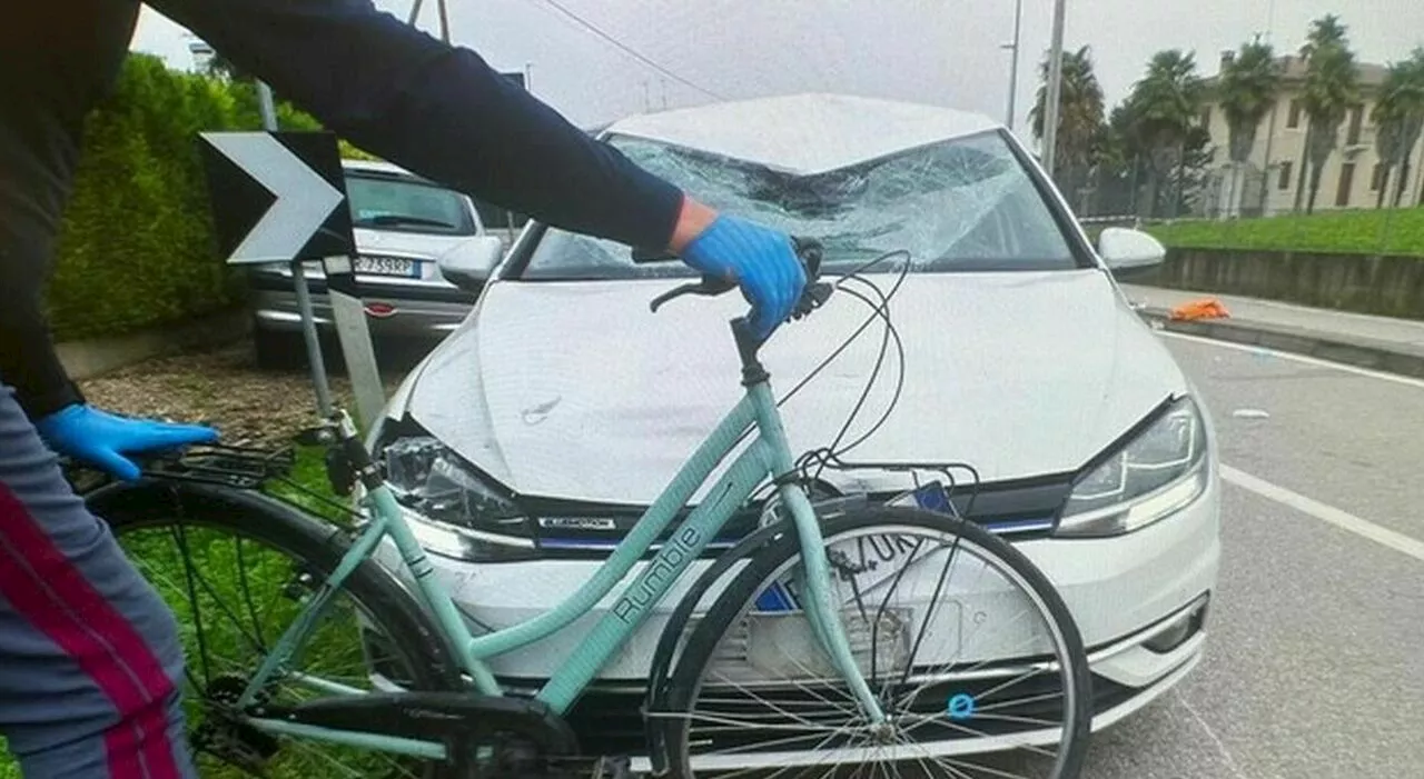 Eleonora Chinello investita e uccisa a 14 anni da un'auto mentre va a scuola in bicicletta: tragedia a Padova