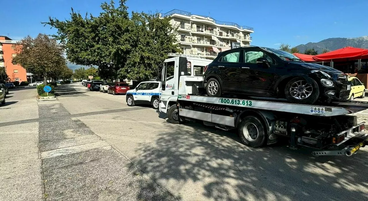 Si ribalta con l'auto in viale Europa: paura a Cassino