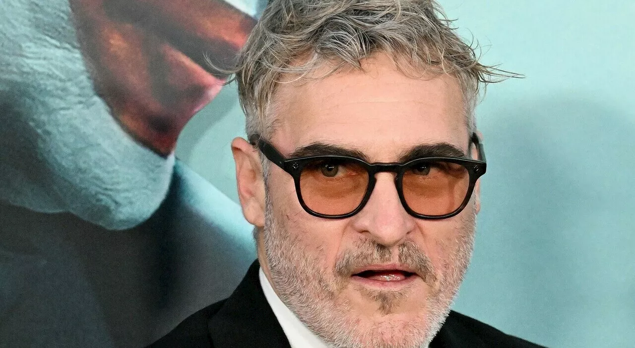 Joaquin Phoenix compie 50 anni: dalla morte del fratello River al successo di Joker, mezzo secolo da Oscar