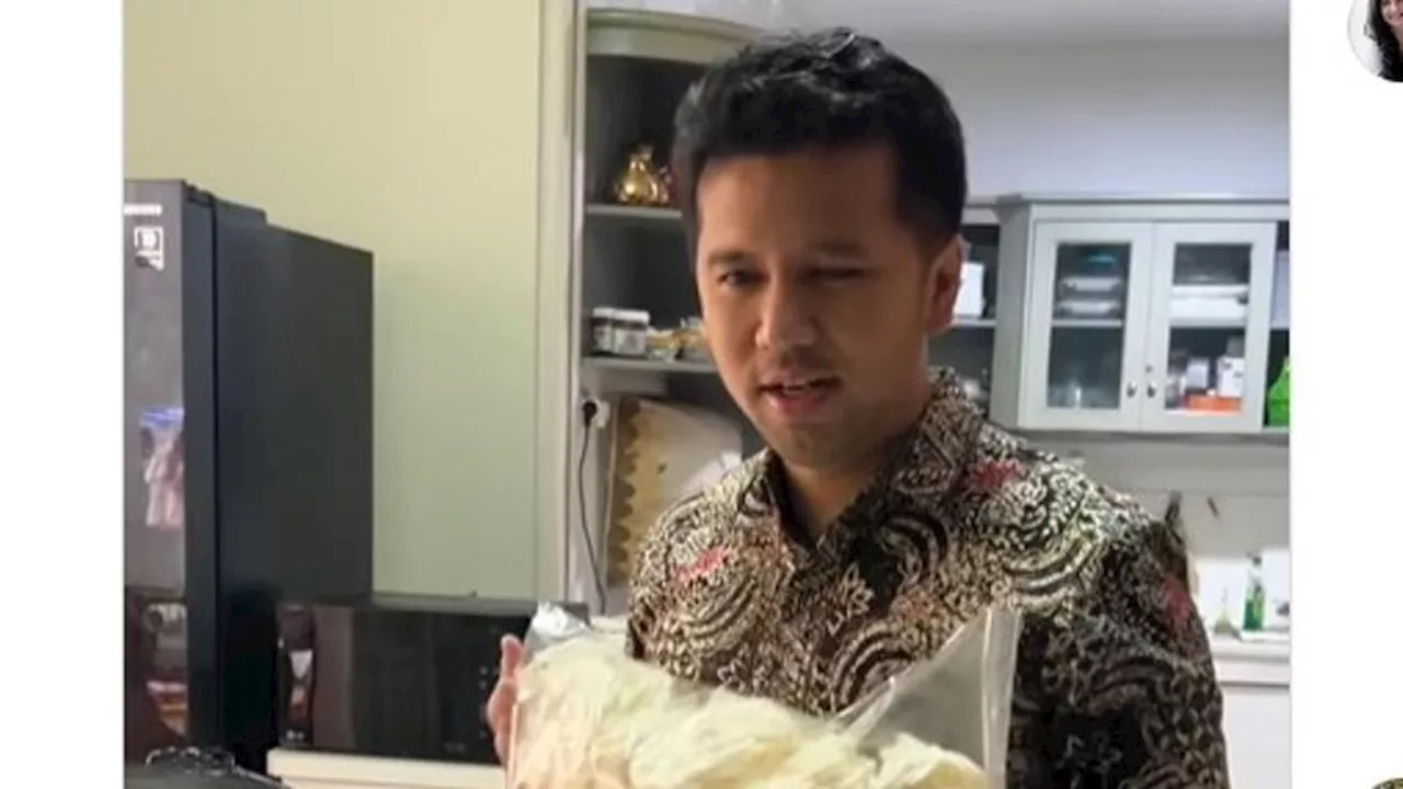 Bukan Buket Bunga, Arumi Bachsin Kegirangan Diberi Kerupuk 1 Plastik oleh Emil Dardak