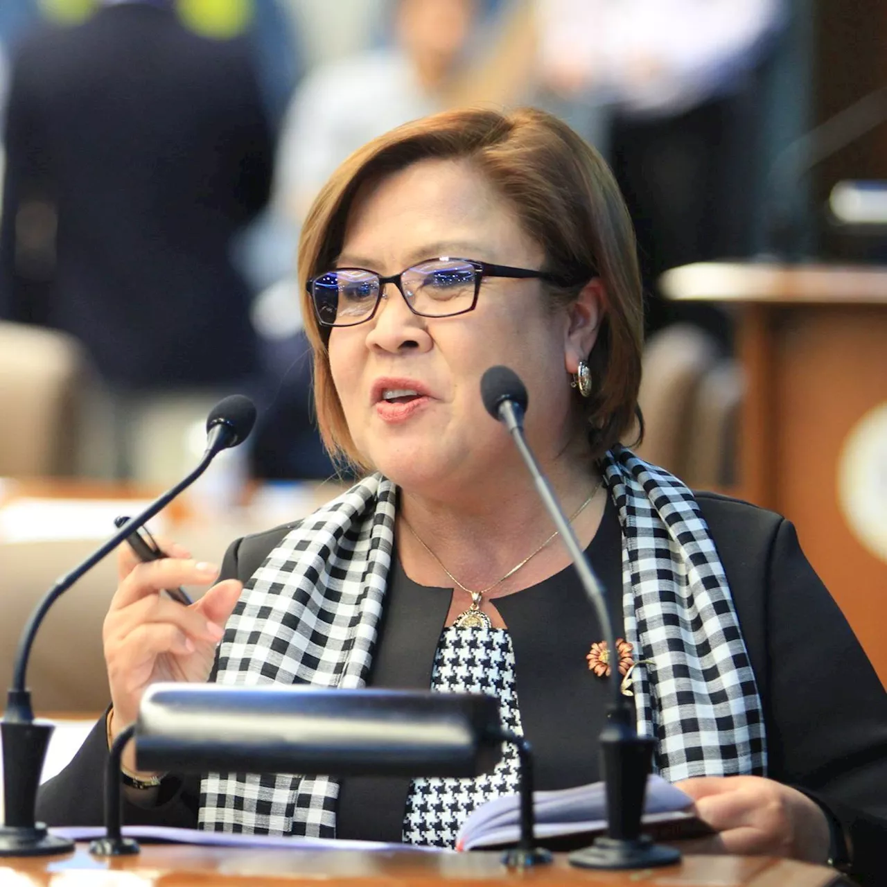 De Lima has ‘mixed feelings’ toward meeting tormentor Duterte at Senate hearing