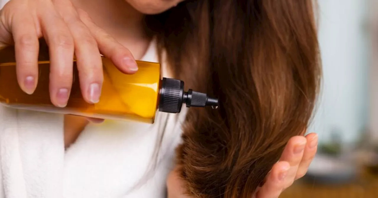 महीनेभर में बालों को लंबा-घना और मजबूत बना देंगे ये Hair Growth Oil, Amazon Diwali Sale में अभी मिल रही 30% तक की छूट