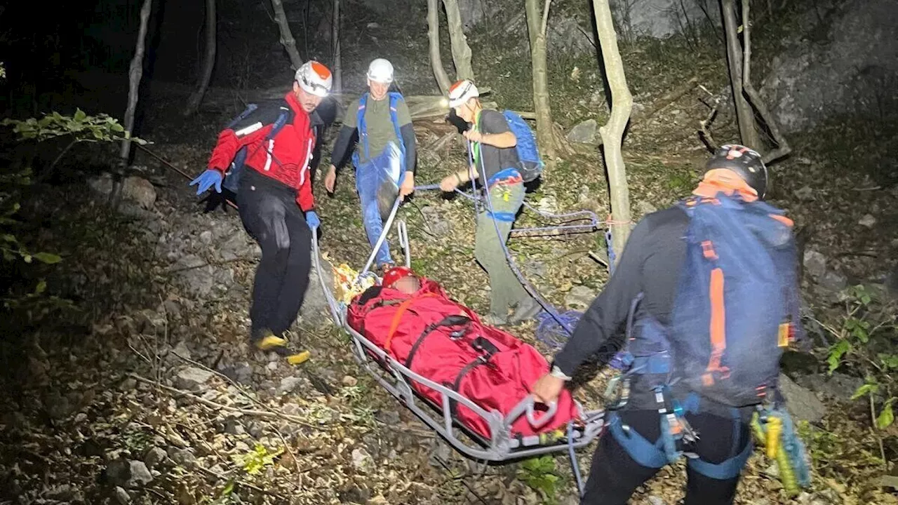 Bergrettung: 55-Jährige stürzte bei Felswand rund zwölf Meter ab