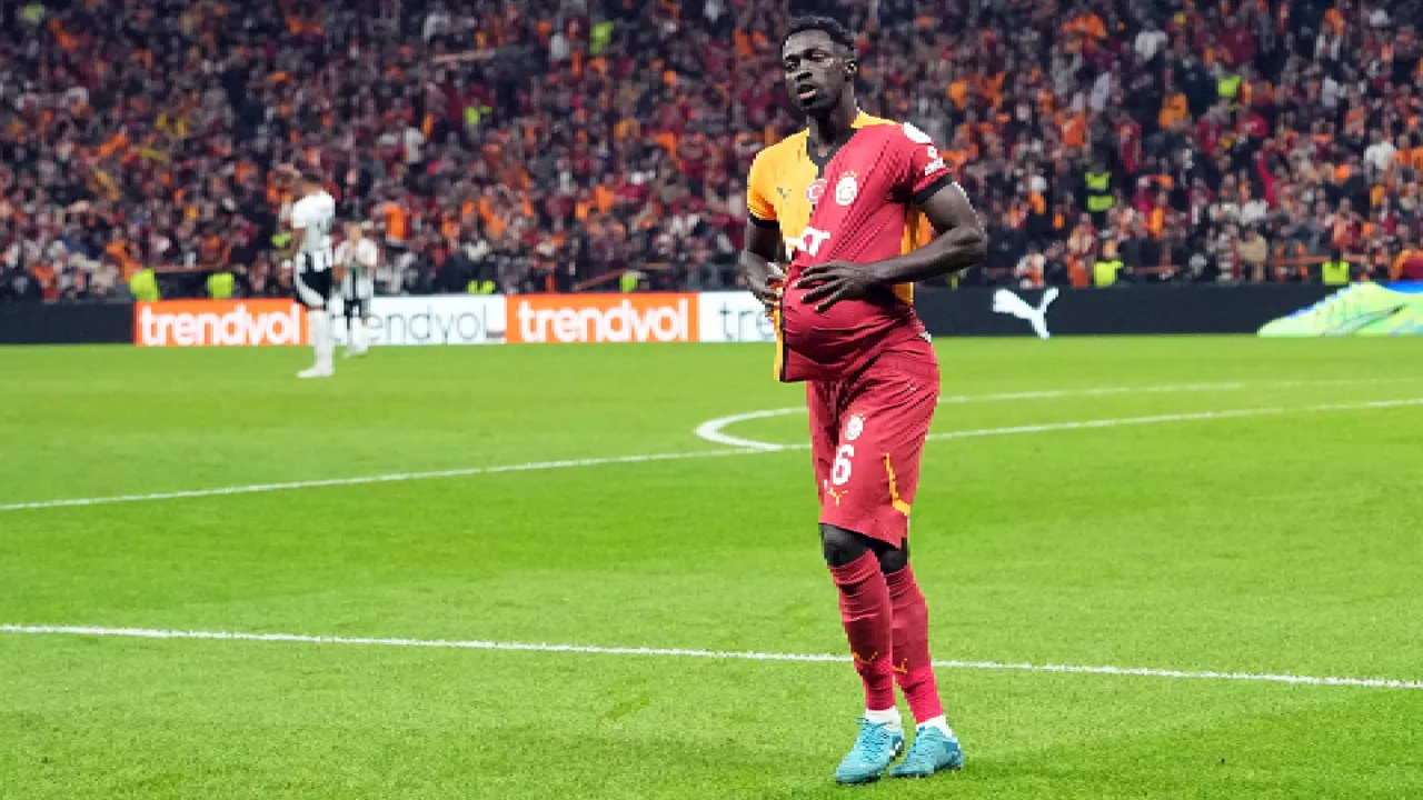 Davinson Sánchez anotó un golazo en Galatasaray vs. Besiktas: video