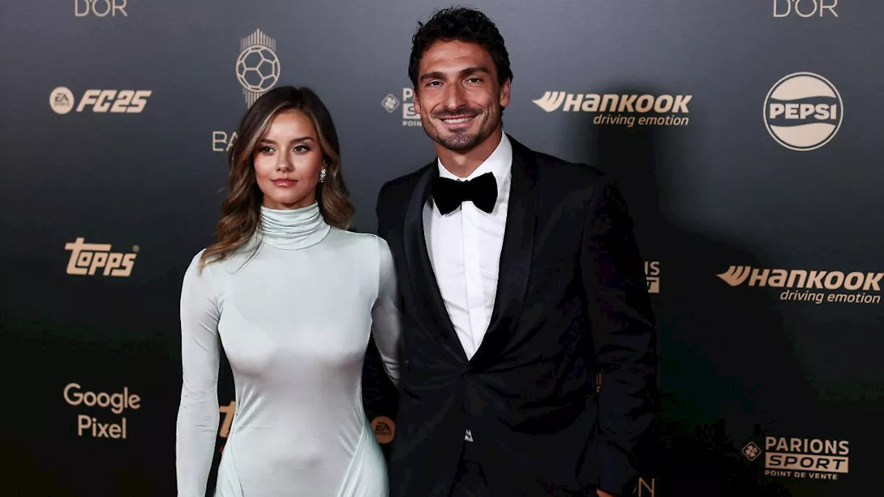 Händchenhalten beim Ballon d'Or: Mats Hummels zeigt sich mit Model Nicola Cavanis