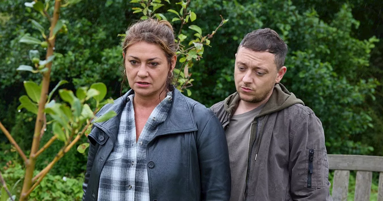 Emmerdale's Moira Dingle star Natalie J Robb's life including co-star ex