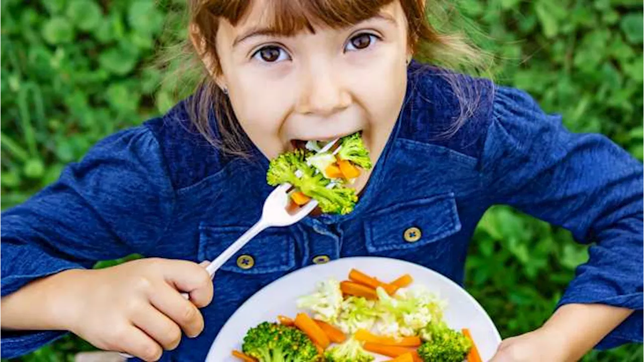 Mangiare sano da bambini protegge da obesità e demenza