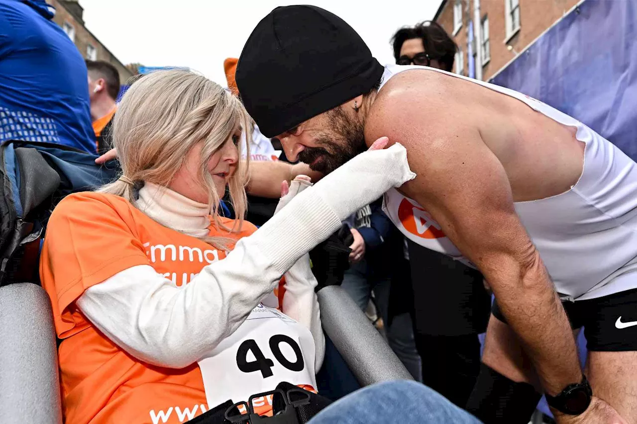 Colin Farrell Finishes Dublin Marathon While Pushing Friend in Wheelchair: 'She Epitomizes Bravery'