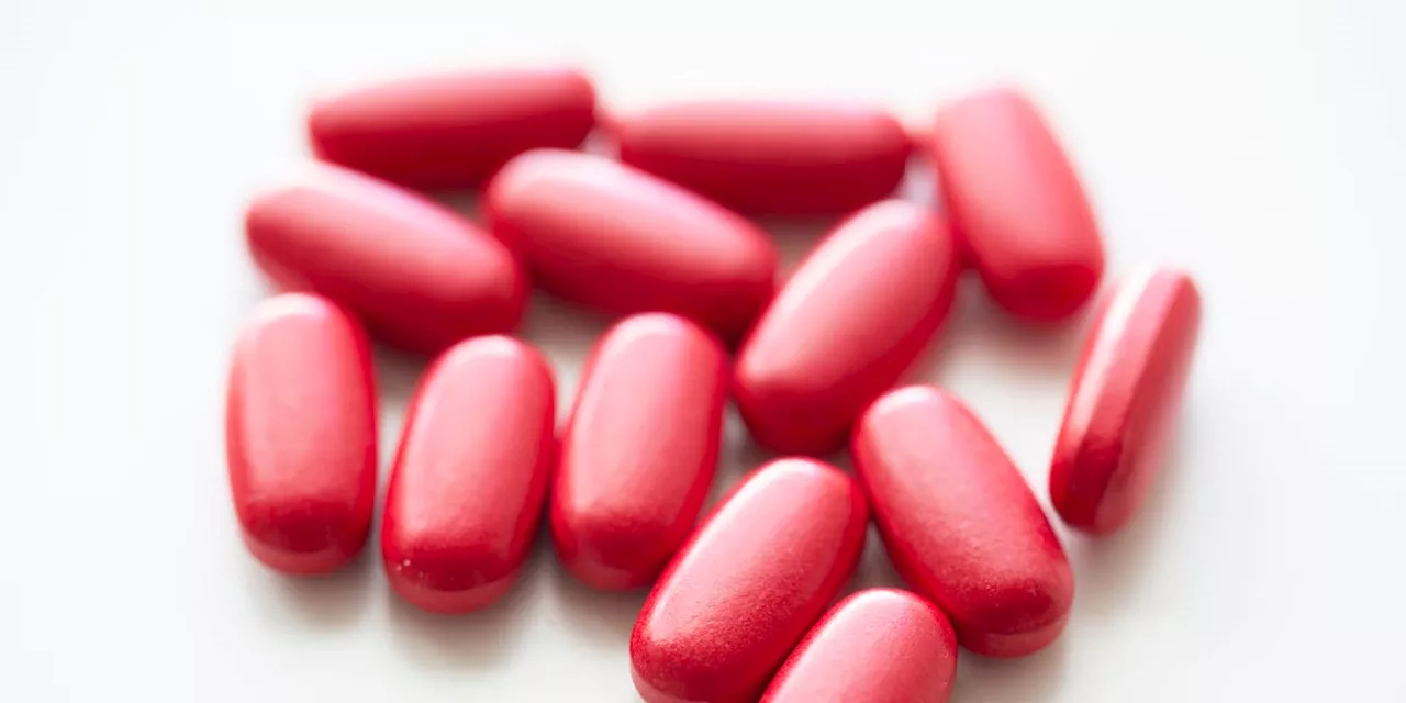 The Biggest Signs Iron Pills Are Working, and How Long They Take to Work