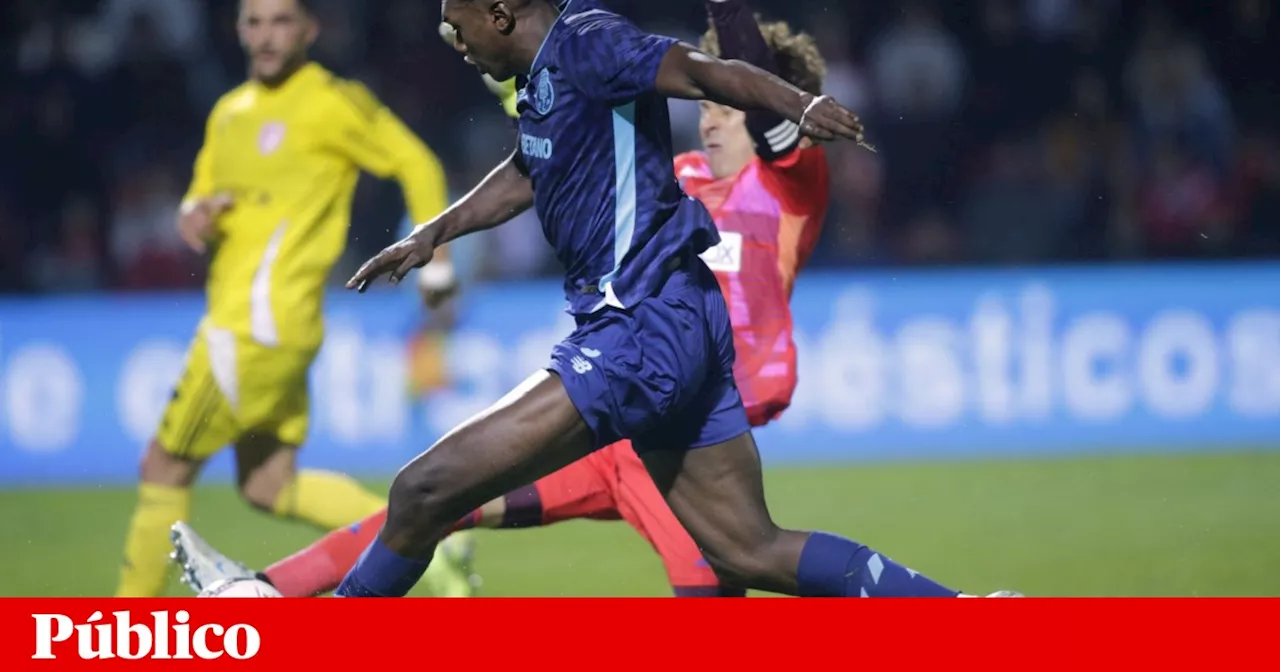 FC Porto arrasador com “hat-trick” de Samu na Vila das Aves