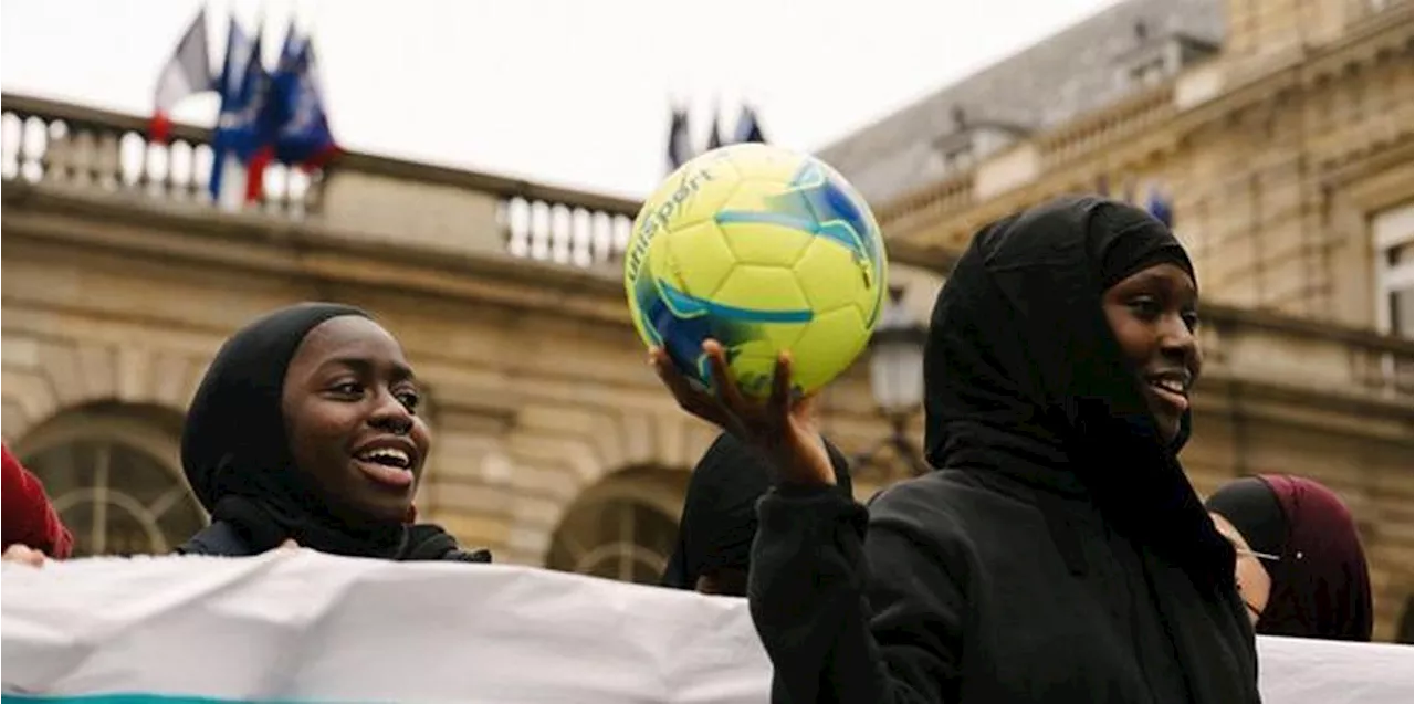 L’interdiction du hijab pour les femmes athlètes françaises jugée « discriminatoire », selon l’ONU