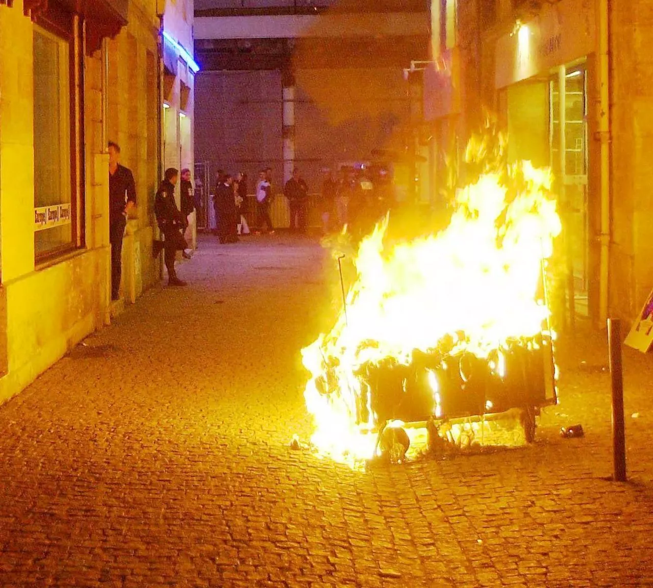 « Sans savoir pourquoi », il met le feu à plusieurs poubelles dans les rues de Pau