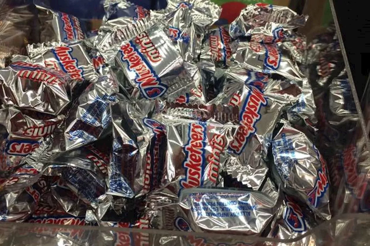 WOLF: Mini 3 Musketeers still reign as best Halloween candy