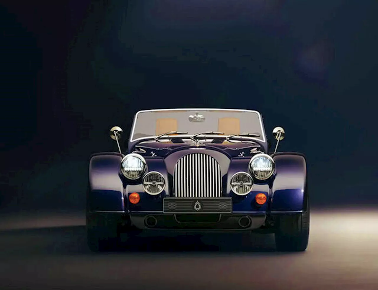 Morgan lancia Pinnacle ultima versione dell'iconica Plus Six