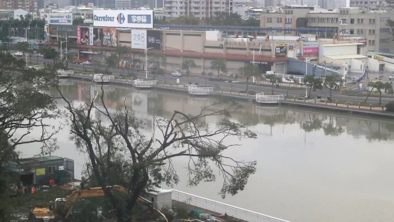 Taiwan warns Typhoon Kong-rey 'rapidly' intensifying