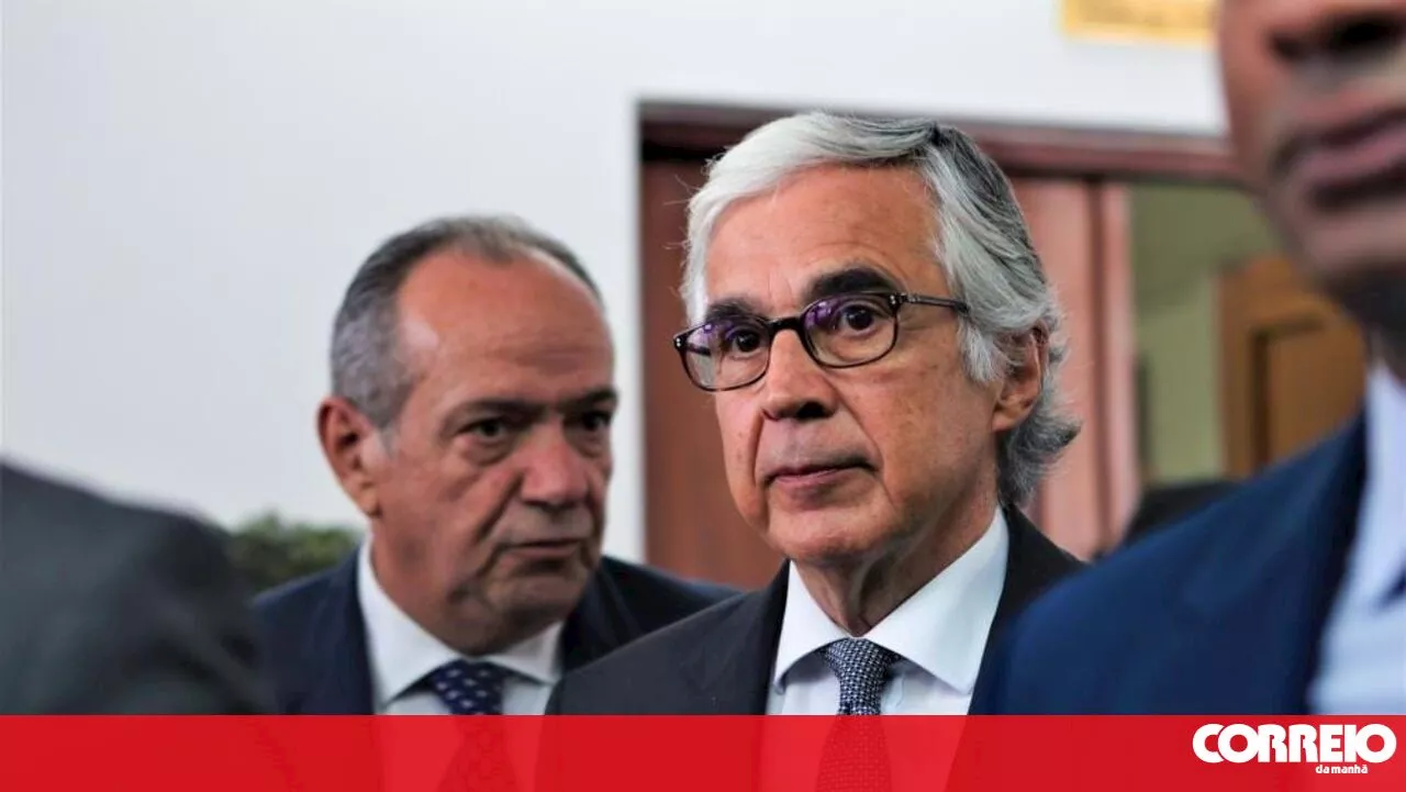 Aguiar-Branco defende que polícias não devem estar fardados a assistir ao debate do Orçamento de Estado