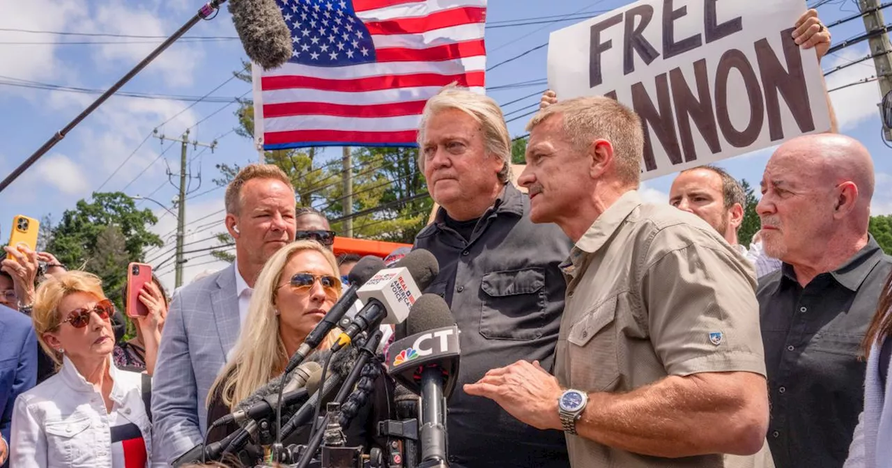 Steve Bannon sort de prison une semaine avant la présidentielle du 5 novembre