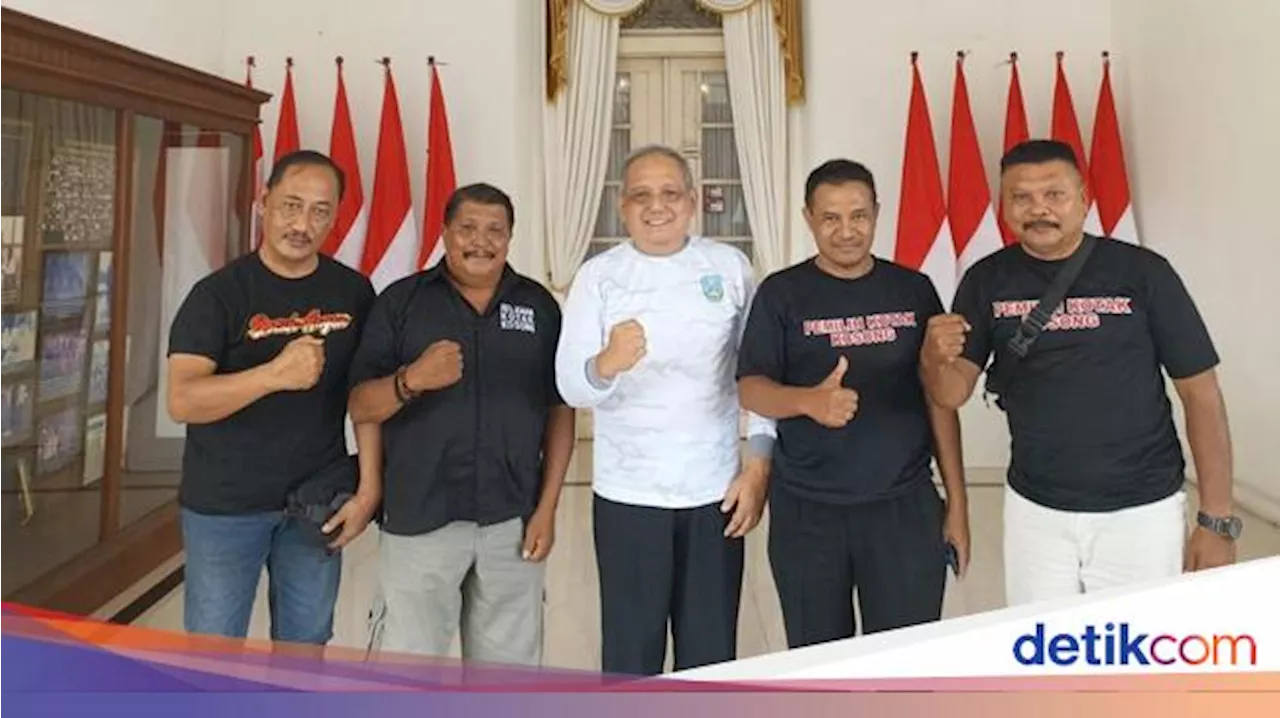 Beredar Foto Pjs Bupati Ponorogo Bersama Relawan Kotak Kosong Trenggalek