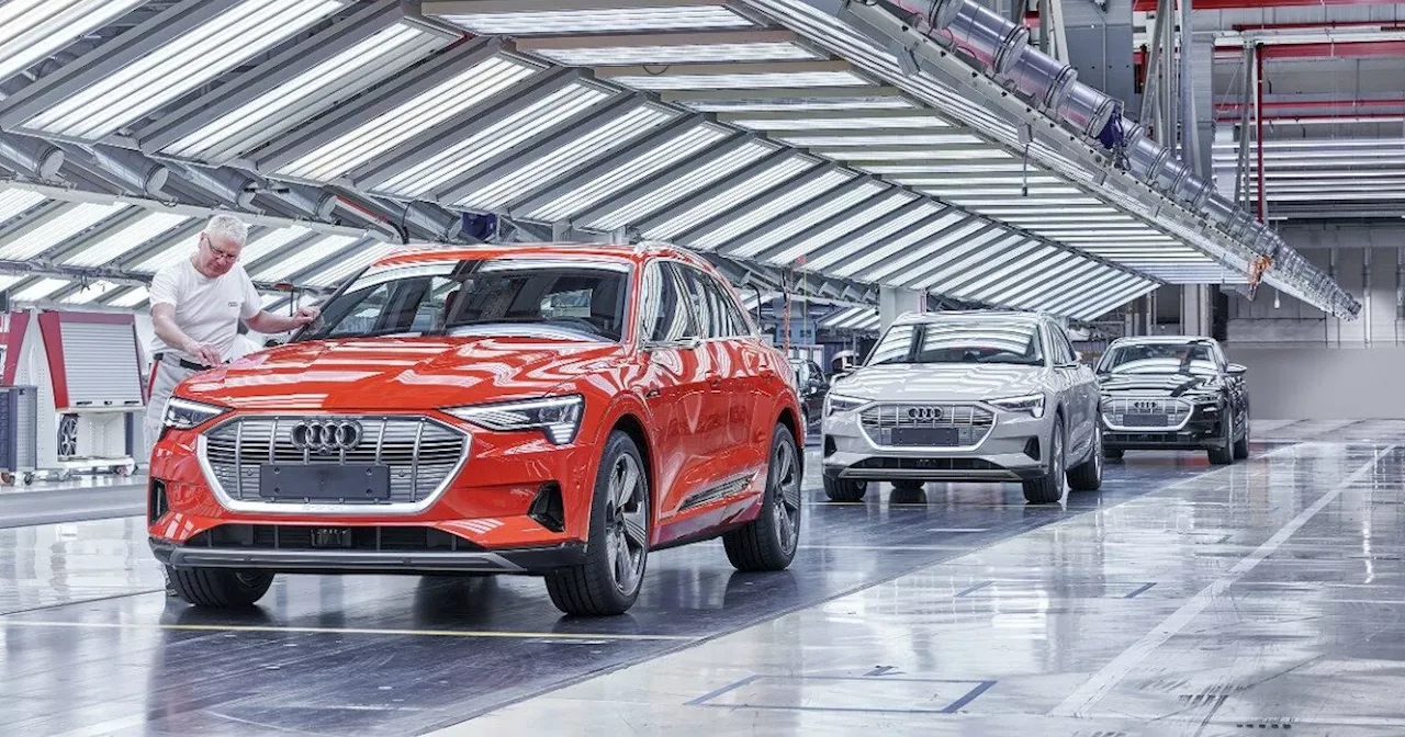 Audi chiuderà la fabbrica di auto elettriche a Bruxelles a febbraio 2025: l’annuncio ufficiale