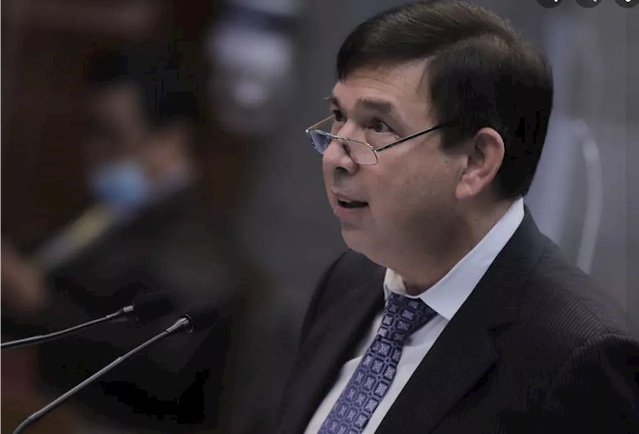 DOF bows to SC's TRO on excess PhilHealth funds transfer