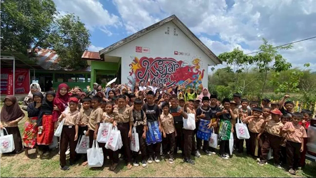 CIMB Niaga Gelar Kejar Mimpi Goes To School Serentak di 35 Sekolah di Indonesia