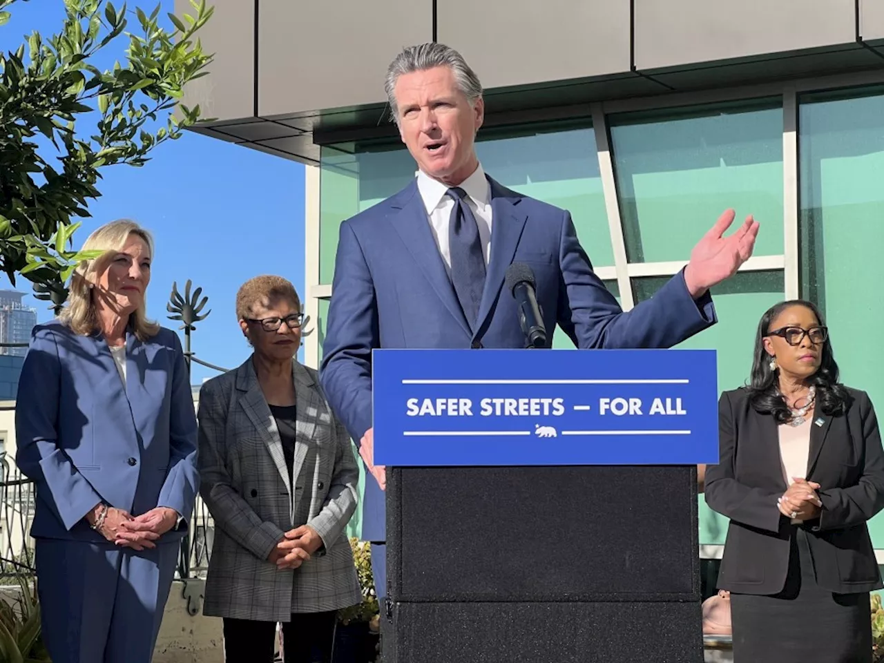 Newsom awards city and county of LA, other cities, $380 million to fight homelessness