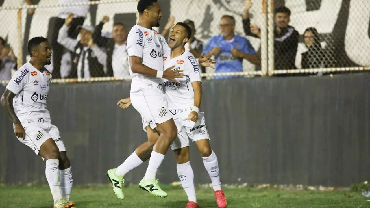 Santos vence o Ituano e se aproxima do acesso à Série A do Brasileirão