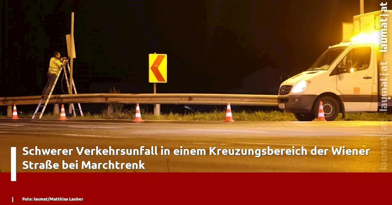 Schwerer Verkehrsunfall in einem Kreuzungsbereich der Wiener Stra�e bei Marchtrenk