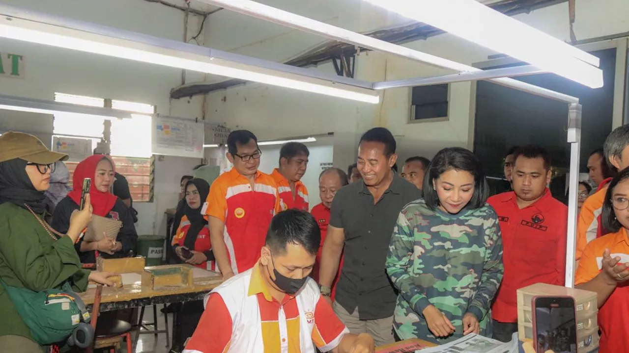 Cagub Jateng Andika-Hendi Kampanye ke Pabrik-Pabrik di Purbalingga, Buruh Curhat Ekonomi Lesu