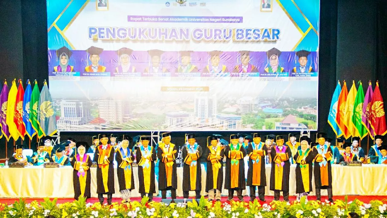 Unesa Kukuhkan 9 Guru Besar, Salah Satu Disertasinya Bahas Fenomena Bonek