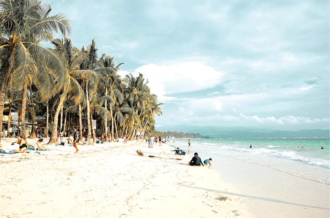 Aklan LGU bans swimming in Boracay