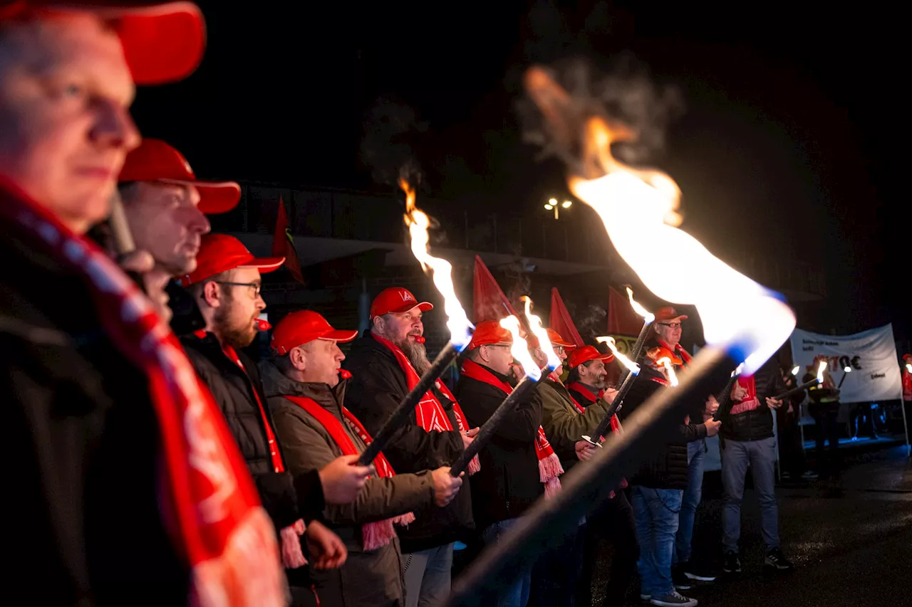 Kein Durchbruch: Metaller setzen Warnstreiks fort