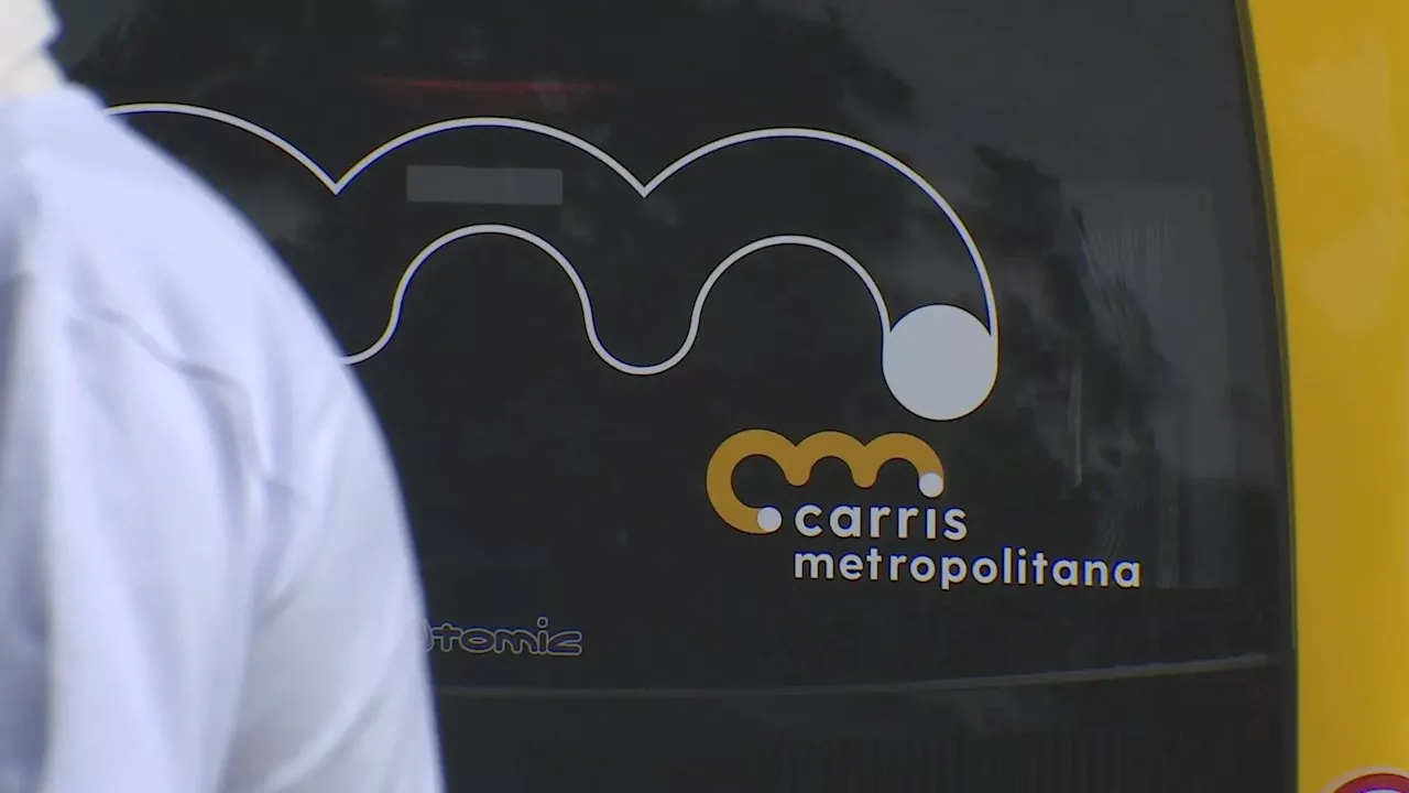 Autocarro da Carris Metropolitana foi apedrejado no Seixal