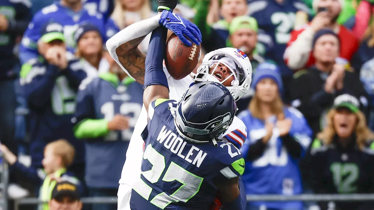 DeAndre Hopkins’ simple reaction to Bills WR Keon Coleman’s one-handed TD