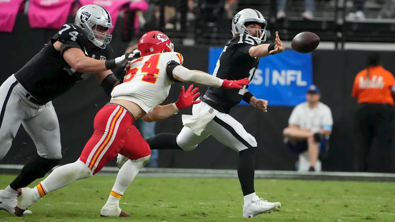 Kansas City Chiefs at Raiders Grades: Linebackers Fluctuate, DeAndre Hopkins Debuts