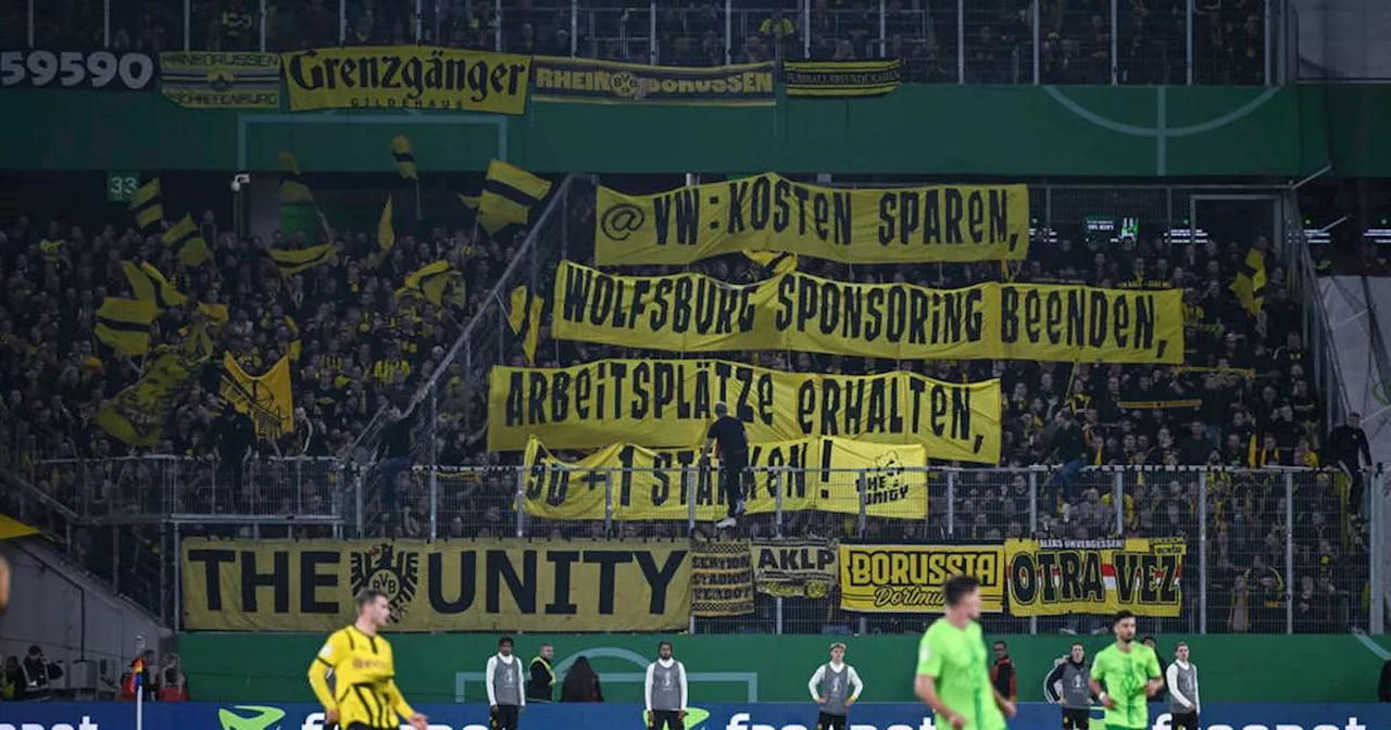 DFB-Pokal: Provokante Banner von BVB-Fans