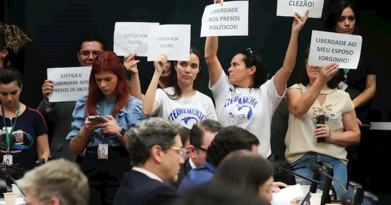 Lira tira de comissão projeto de anistia golpistas que poderia ajudar Bolsonaro