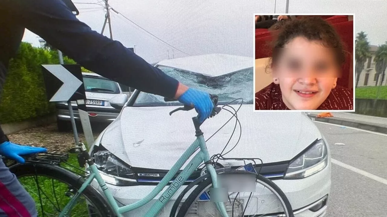 Muore a 14 anni mentre va a scuola in bici: Eleonora travolta da un'auto e sbalzata a terra