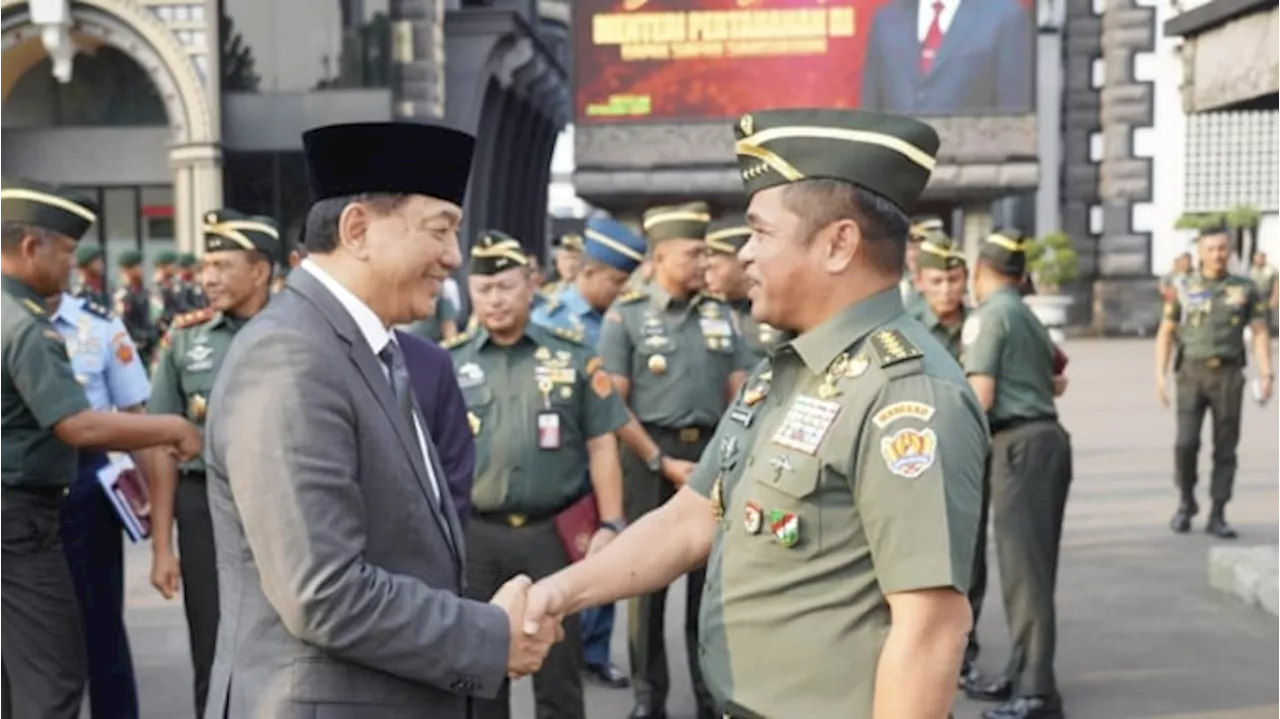 Menhan Sjafrie Temui Jenderal Maruli di Mabesad, Bahas Kesejahteraan Prajurit