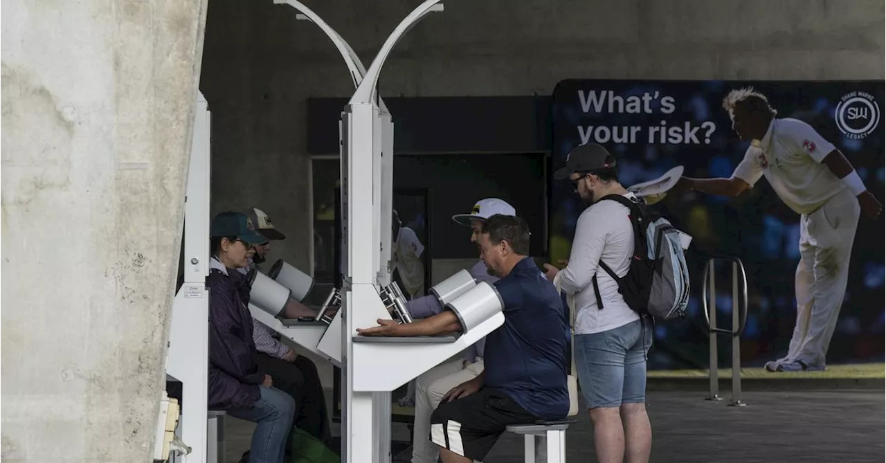 Shane Warne's legacy honoured with expansion of free heart health checks at Boxing Day Test