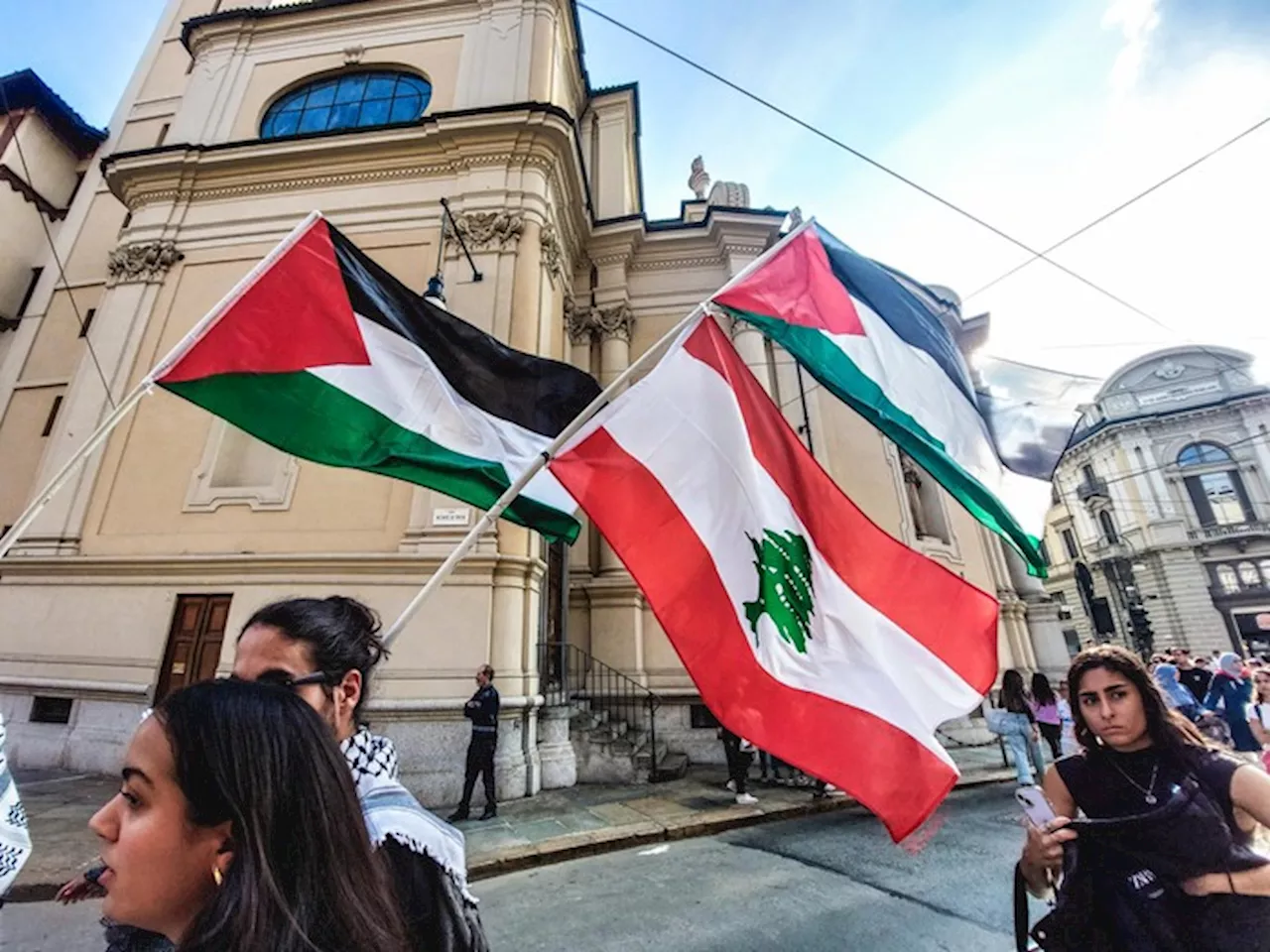 Allarme infiltrati al corteo pro Palestina di sabato a Roma, controlli ai caselli