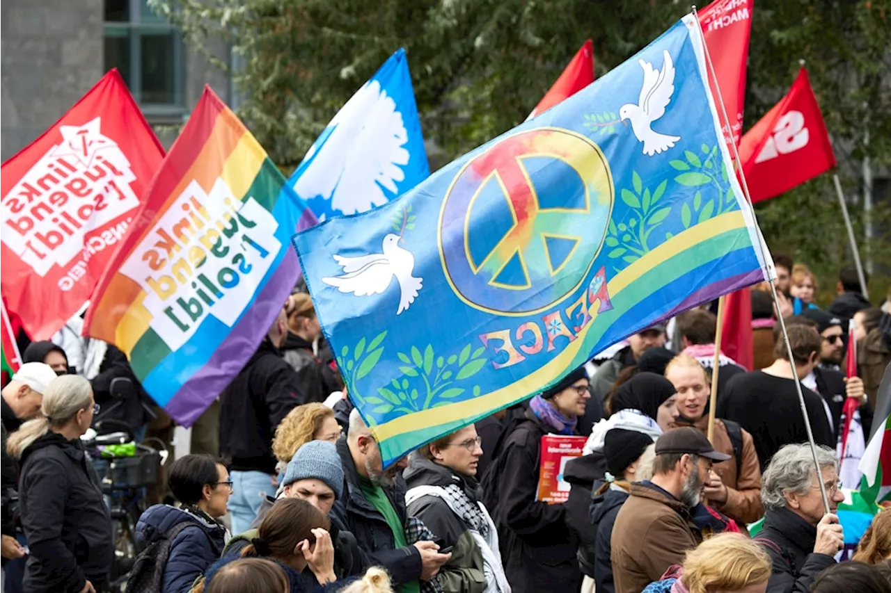 Friedensdemo in Berlin gestartet – alle Infos im Liveticker