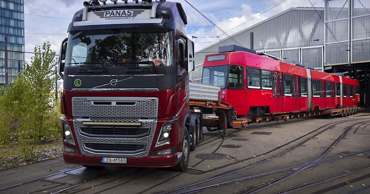 Dorfbrunnen von Erlinsbach SO muss Tram-Transport weichen