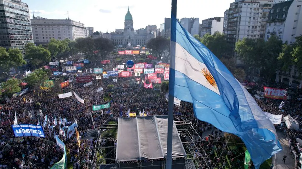 La apuesta de Milei: se aferra a su discurso y veta la ley de financiamiento universitario pese al masivo reclamo social